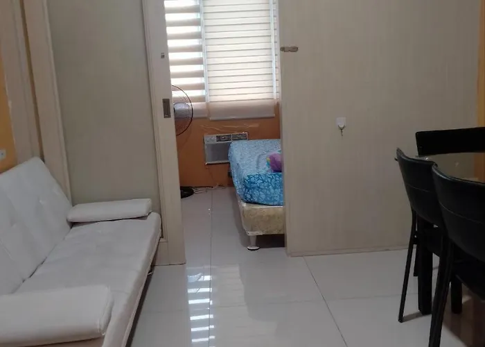 Kaoru Apartahotel Manila
